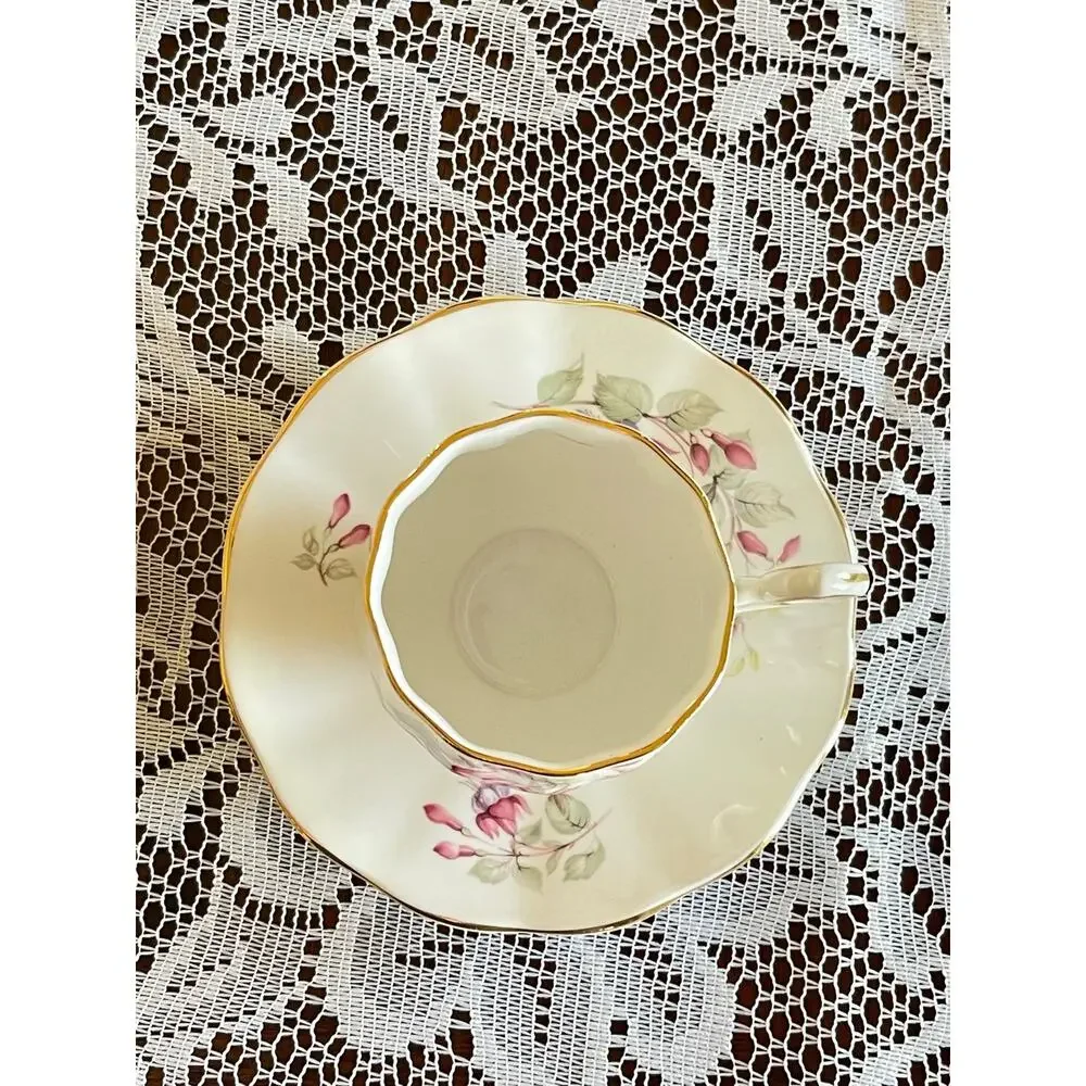 Queens Fine Bone China Hybrid Fuchsia 11